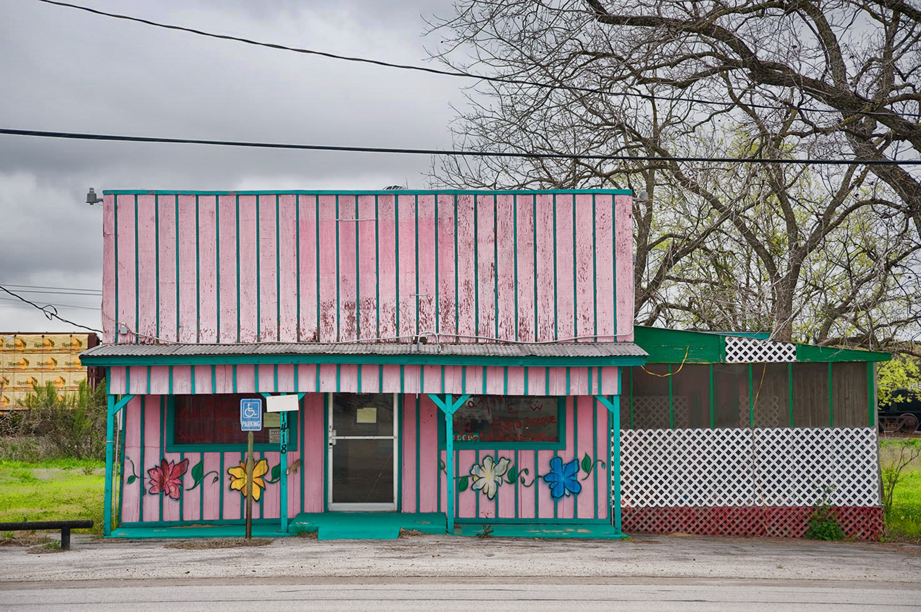 022_pink-housex